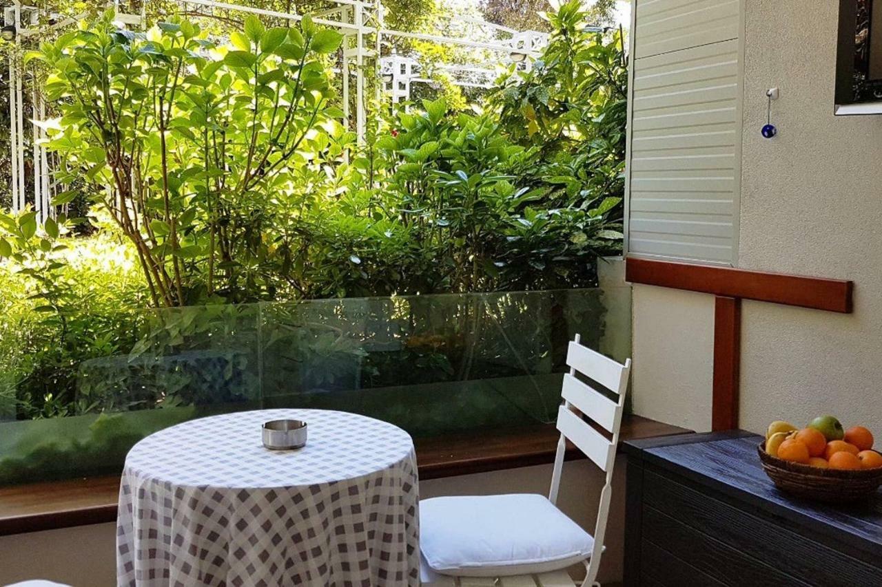 Lux Studio Our Swimming Pool And Garden Cannes Exteriör bild